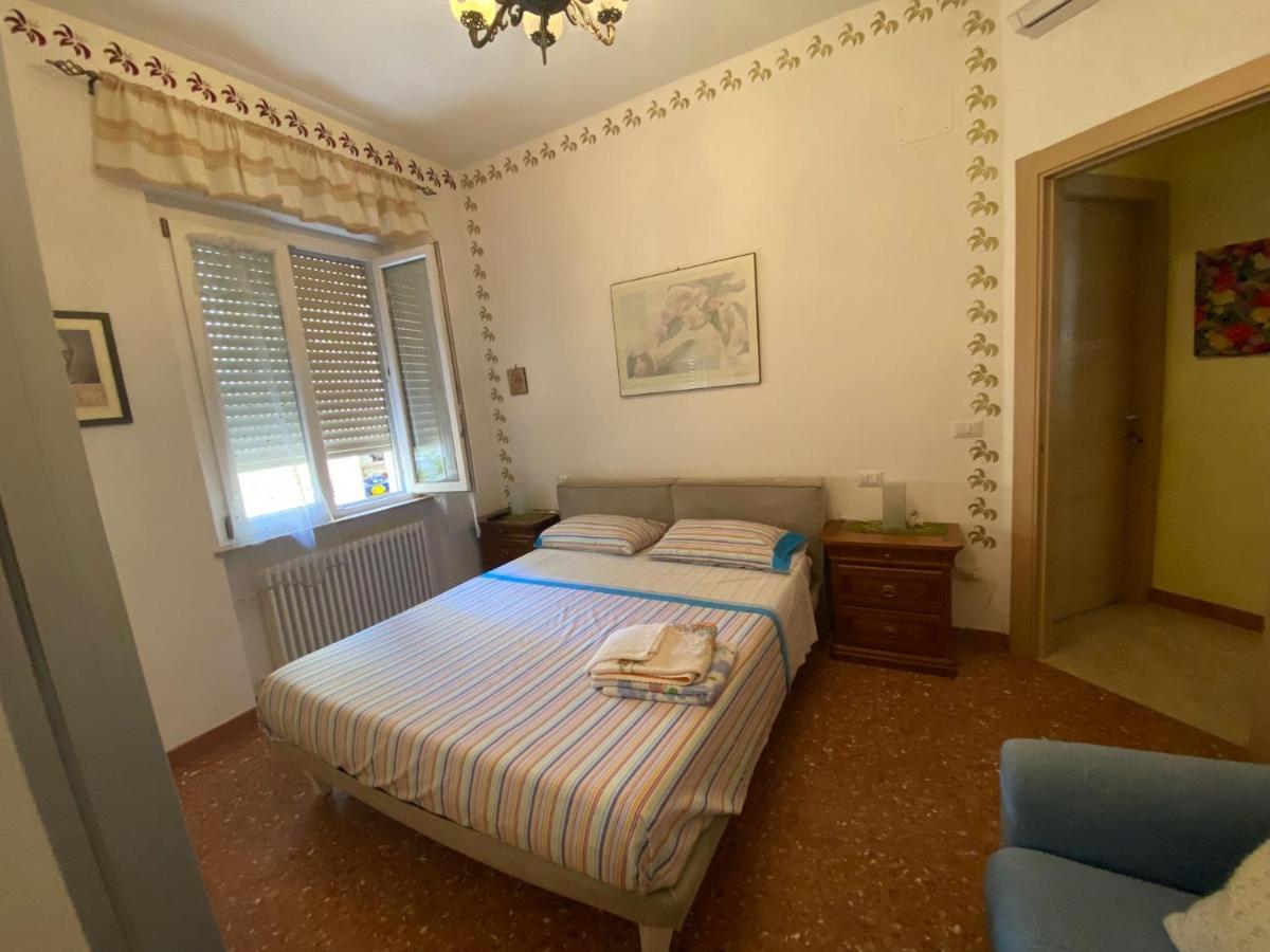 Bed and Breakfast Casa Riri Сан-Бенедетто-дель-Тронто Екстер'єр фото