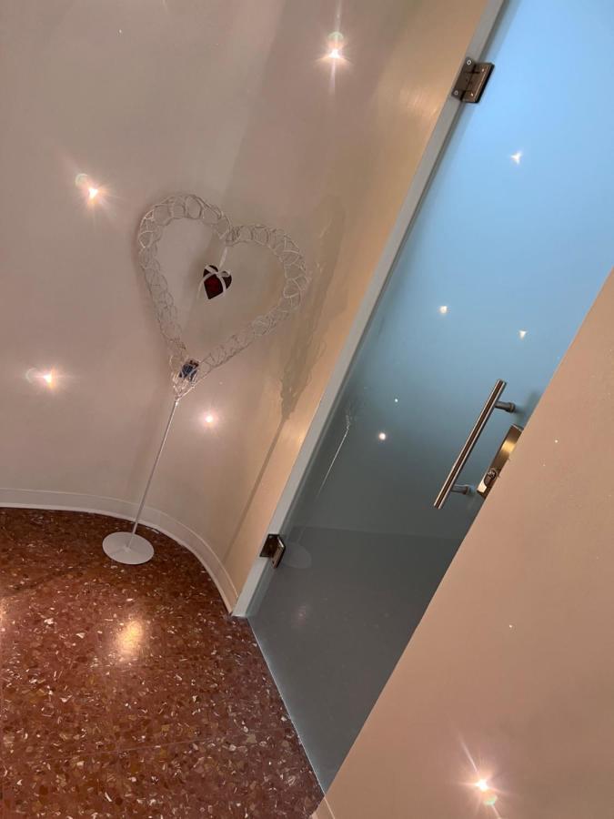 Bed and Breakfast Casa Riri Сан-Бенедетто-дель-Тронто Екстер'єр фото
